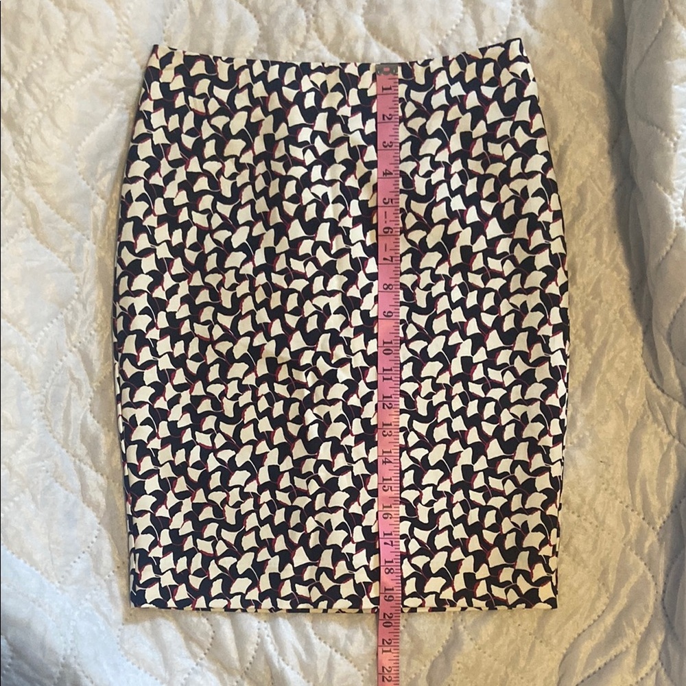 Ann Taylor Factory Black and White Pencil Skirt Casual